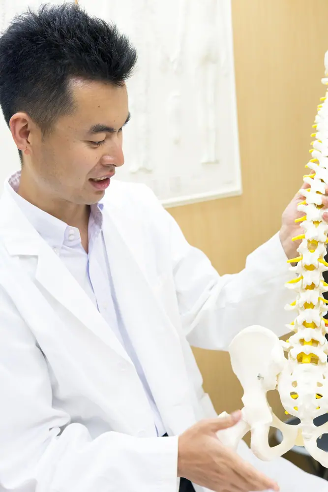 背骨の痛みと整体